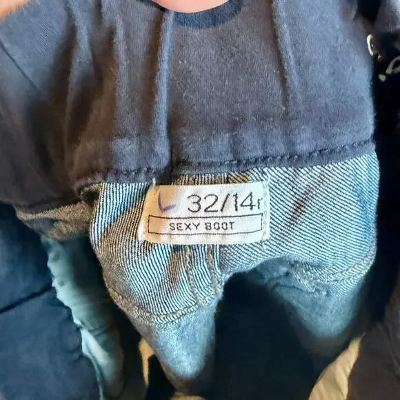 3 pairs of maternity jeans L/14 - Picture 2 of 4